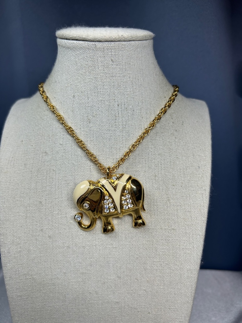 Kenneth Jay Lane for Avon Vintage elephant pendant necklace